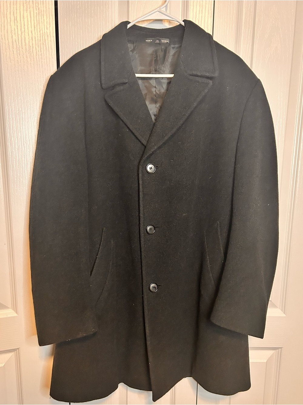 London Fog Mens Size 40S Black Wool Overcoat 3 Button Collared Pockets Lined